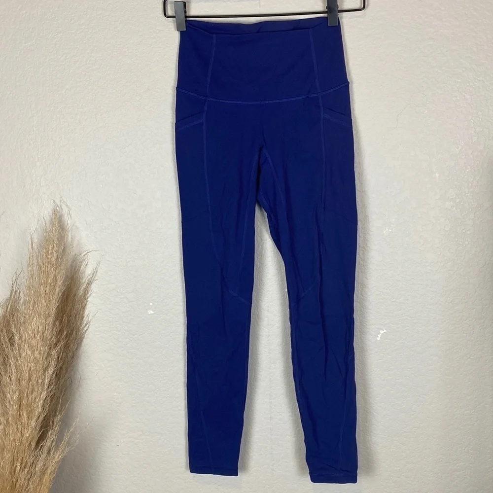 Everlane blue performance leggings